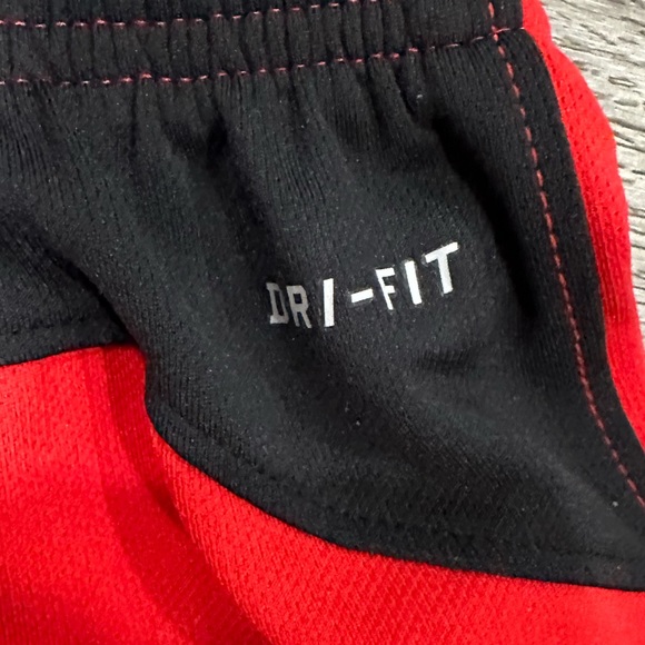 Nike Men’s Extra Large Red White Swoosh Dri-Fit Active Gym Running Short, Sz XL. - Picture 7 of 11